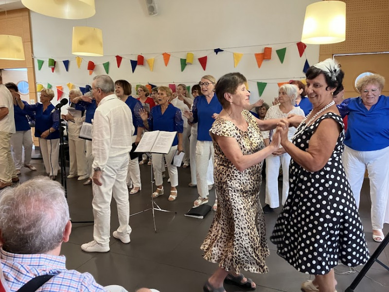 LE BAL GUINGUETTE