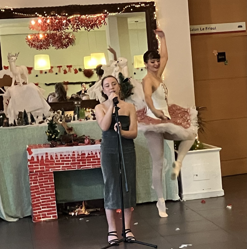CABARET pour NOEL avec les STARLIGHT